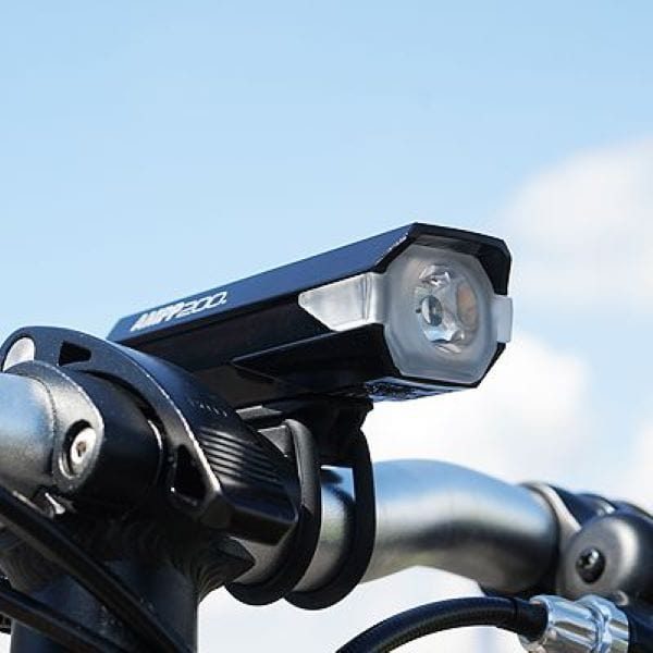Cycle Tribe Cateye AMPP 200 Front Light